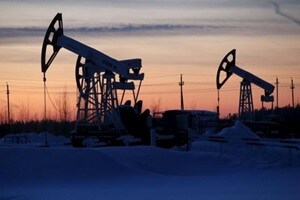 State-owned Indian Oil Corp (IOC) will invest over Rs 9,800 crore in expanding its Barauni refinery in Bihar and setting up a petrochemical unit at Panipat refinery in Haryana. (Reuters)