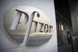 The deal, which Pfizer said would immediately boost its earnings, comes four months after it and Ireland-based Allergan Plc scrapped their $160 billion merger. Pfizer has since bought Anacor Pharmaceuticals Inc in a $5.2 billion deal to add an eczema gel to its portfolio. (Reuters) The deal, which Pfizer said would immediately boost its earnings, comes four months after it and Ireland-based Allergan Plc scrapped their $160 billion merger. Pfizer has since bought Anacor Pharmaceuticals Inc in a $5.2 billion deal to add an eczema gel to its portfolio. (Reuters)