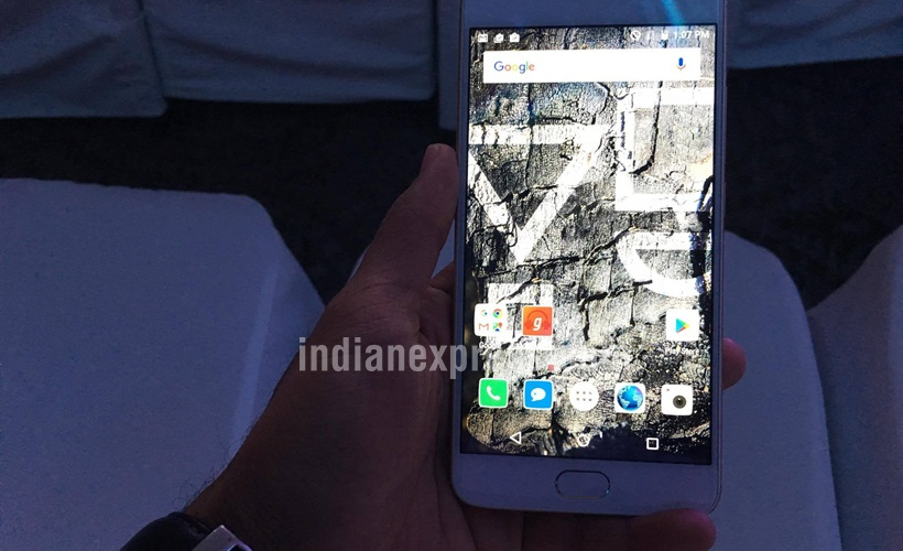 best smartphones, budget smartphones, smartphones under 15000, phones under 15000, Micromax Canvas Evok, Panasonic Eluga A2, Asus Zenfone Max, Meizu m3 note, Videocon Krypton V50JG, Reliance LYF Water 5, YU Yunicorn, Lenovo Zuk Z1, Moto G4 Plus, Samsung Galaxy J5