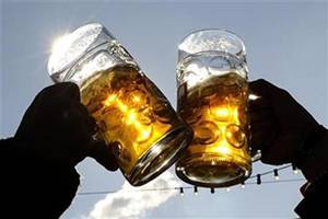 Listening to music while drinking can influence how much you like the taste of beer. (Reuters)