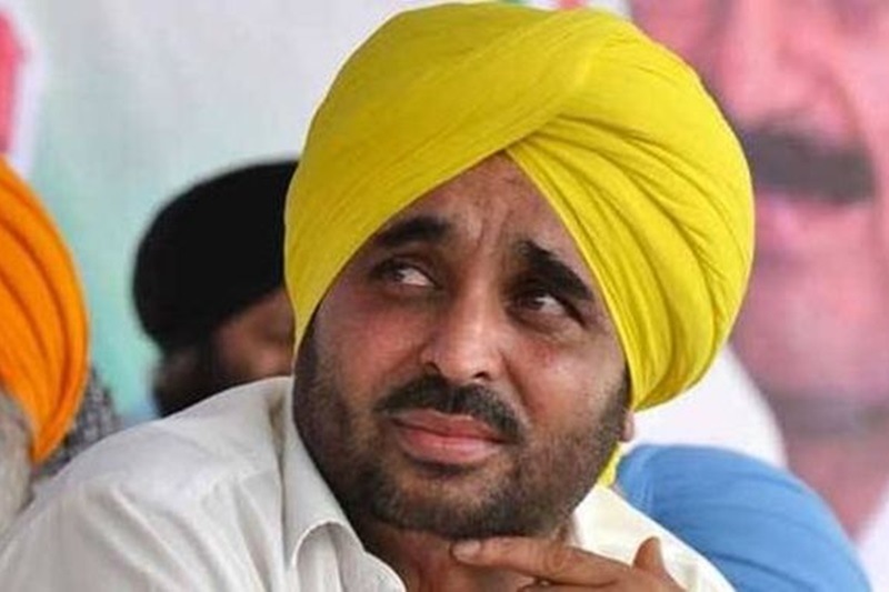 top ten news, top ten news today, latest news, top political news, amar sing, narendra modi, udta punjab,shahid kapoor, orlando shooting , pranab mukharjee, visa norms, indian eatery street kids, rahul gandhi