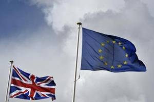 Britons dash for euros and dollars as EU vote nears Britons dash for euros and dollars as EU vote nears
