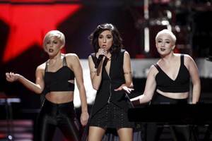 Christina Grimmie, Christina Grimmie shot, Christina Grimmie dead, Christina Grimmie Selena Gomez, Selena Gomez Christina Grimmie, Christina Grimmie reality TV show, Christina Grimmie The Voice, singer shot