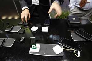 "The GSM subscriber increased by 0.44 million in May 2016, 0.06 per cent increase from previous month" with maximum subscriber addition of 21.2 lakh coming from telecom major Bharti Airtel. (Reuters)