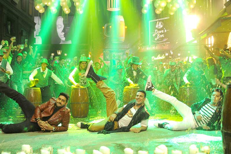 housefull 3, housefull 3 collection, housefull 3 review, housefull 3 1st day collection, housefull 3 box office prediction, housefull 3 box office report, housefull 3 box office collection, akshay kumar, akshay kumar movie box office collection