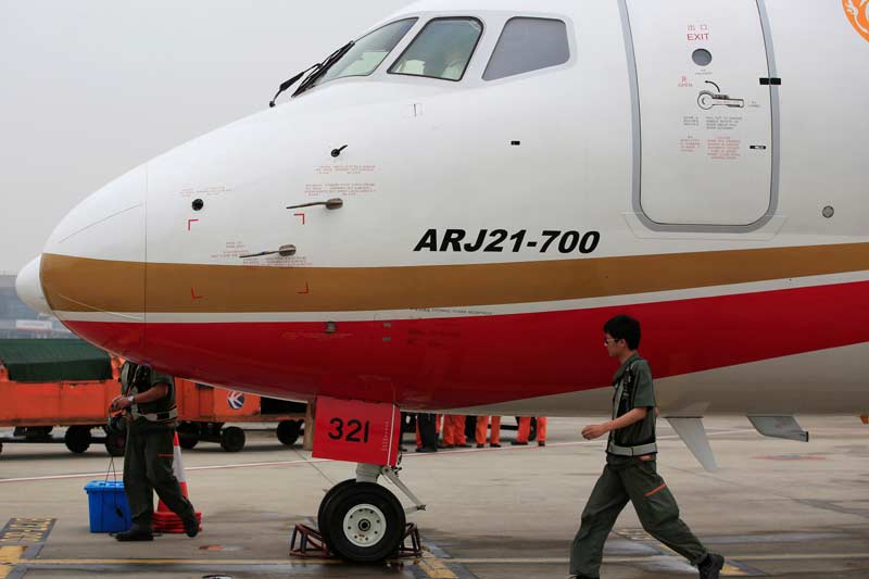 regional china jet, regional china jet debut, china jet, arj21-700 jet, chengdu airlines, commercial aircraft corp. of china, china news