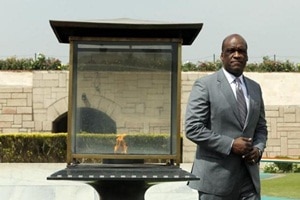 President of the United Nations General Assembly John Ashe walks at the Mahatma Gandhi memorial after paying flower tribute at Rajghat in New Delhi March 21, 2014. REUTERS/Adnan Abidi President of the United Nations General Assembly John Ashe walks at the Mahatma Gandhi memorial after paying flower tribute at Rajghat in New Delhi March 21, 2014. REUTERS/Adnan Abidi