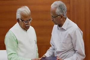 Prakash Singh, a former Uttar Pradesh DGP with an impeccable reputation, has put down every incident in which officials were found to be “non-performing” and has not shied away from expressing his own opinion about each of them. (Express Photo)