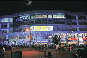 Out of the total money, Sahara is expected to pay 995 million to Reuben brothers, its prime lender. Out of the total money, Sahara is expected to pay 995 million to Reuben brothers, its prime lender.