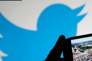 The study also found that despite Twitter's reputation as a "live" platform, clicks have a consistent "long tail", with tweets generating a steady drip of shares and clicks even after an initial 24 hour surge.(Reuters)