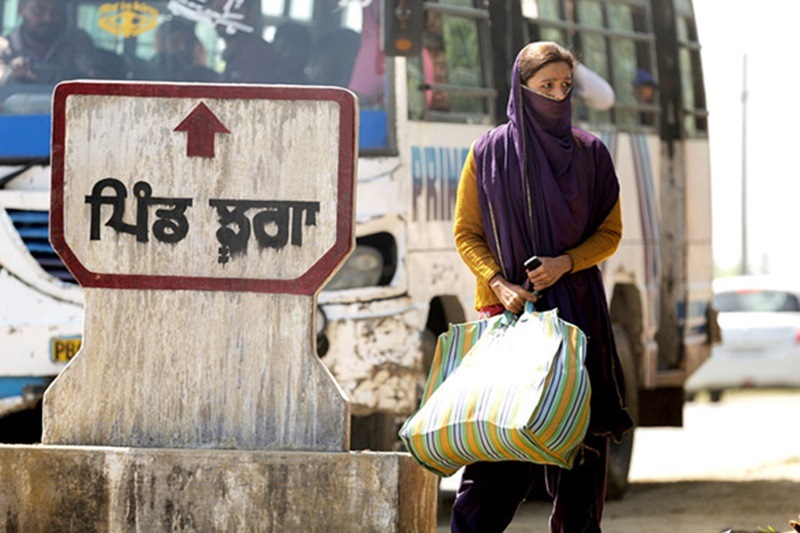 In Punjab which is set for assembly polls next year, the opposition parties had accused the ruling SAD-BJP of using influence to "censor" 'Udta Punjab'. However, Punjab Deputy Chief Minister Sukhbir Singh Badal said the government had "nothing to do" with the movie and that the matter was between the producers and the Censor Board. Badal's rival and Punjab Congress Chief Amarinder Singh said he has written to producers of 'Udta Punjab', requesting them to provide him uncensored CDs of the film to release it in Amritsar on June 17. (Bollywood Hungama)