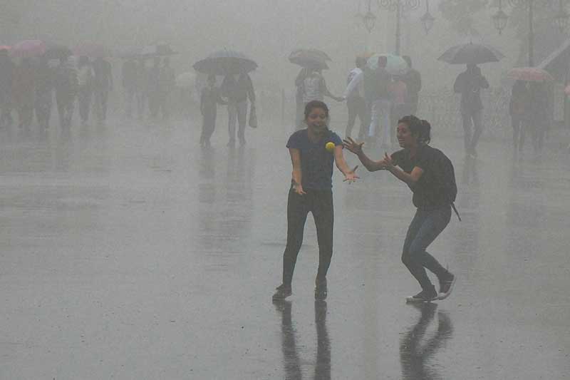 Monsoon, Monsoon in india, Monsoon rains, Monsoon india, Monsoon in delhi, Monsoon in uttarakhand, Monsoon in chennai