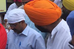 Now, former AAP leader challenges Arvind Kejriwal to debate over injustice; BJP too takes dig at Delhi CM Now, former AAP leader challenges Arvind Kejriwal to debate over injustice; BJP too takes dig at Delhi CM