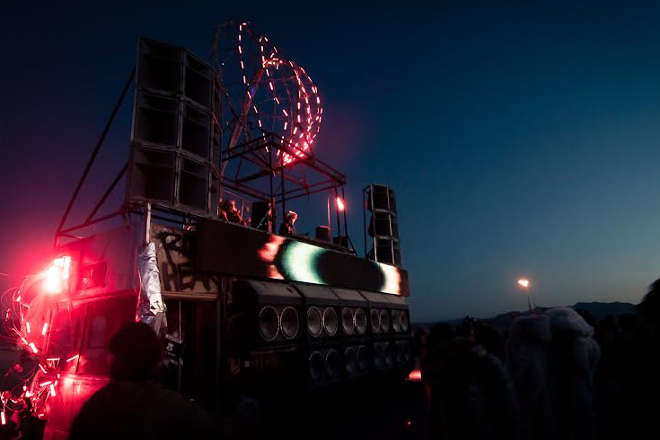 Experience the Burning Man gathering 2016 Experience the Burning Man gathering 2016