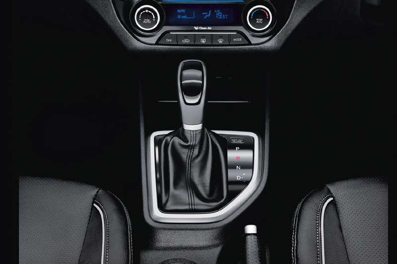 Hyundai Creta AT, Renault Duster AMT, Hyundai Creta AT price, Renault Duster AMT price, Hyundai Creta AT specs, Renault Duster AMT specs, Hyundai Creta AT design, Renault Duster AMT design, Hyundai Creta AT comparison, Renault Duster AMT comparison, car comparison, latest cars, latest cars in india