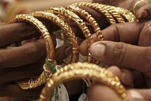7th Pay Commision payout, should you invest in gold and how much