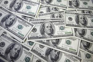 In early Asia, the dollar changed hands at 102.52 yen, down 0.25 percent from late US levels. (Reuters)