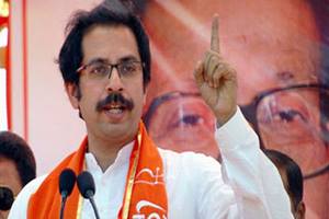 "Let anyone confront us in Mumbai civic polls. We will show them that Mumbai belongs to Shiv Sena and Shiv Sena belongs to Mumbai," Uddhav Thackeray said. (PTI)