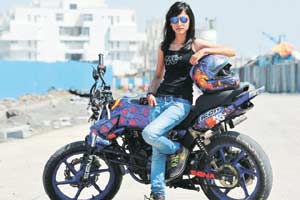 Anam Hashim, hailing from Lucknow, can as easily do a wheelie, a stoppie or a flamingo, as she can ride a small scooter up the highest motorable road in the world