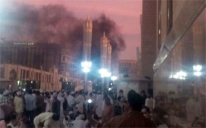 Smoke billowing from flames near the mosque in Medina. (Photo: Twitter) Smoke billowing from flames near the mosque in Medina. (Photo: Twitter)