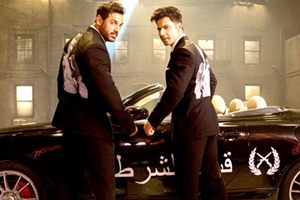 Dishoom deals with the kidnapping of an Indian cricketer just 36 hours before the final match between Pakistan and India. Dishoom deals with the kidnapping of an Indian cricketer just 36 hours before the final match between Pakistan and India.