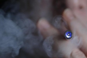 The majority of e-cigarette liquid containers also did not provide child-resistant packaging. The study examined products purchased from North Dakota retail stores selling e-cigarettes, but not required to have a tobacco retail license. (Reuters) The majority of e-cigarette liquid containers also did not provide child-resistant packaging. The study examined products purchased from North Dakota retail stores selling e-cigarettes, but not required to have a tobacco retail license. (Reuters)