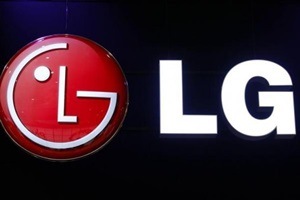 According to LG which launched the device in San Francisco on Tuesday, it comes with a 32-bit hi-fi Quad digital-to-analogue convertor (DAC) -- another first for smartphones. (Reuters) According to LG which launched the device in San Francisco on Tuesday, it comes with a 32-bit hi-fi Quad digital-to-analogue convertor (DAC) -- another first for smartphones. (Reuters)