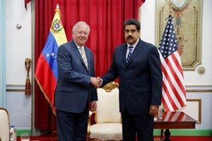 In his first remarks since visiting Caracas on Monday, Shannon said Washington would support the talks "as long as it remains viable."(Reuters)