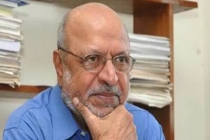Today, director Shyam Benegal also gave his vote in Johar's favour after KJo put across his emotional clarification in the media. (PTI) Today, director Shyam Benegal also gave his vote in Johar's favour after KJo put across his emotional clarification in the media. (PTI)