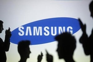 Fitch believes that the benefits of Samsung's diversified product portfolio have reduced its vulnerability to this shock. (Reuters)
