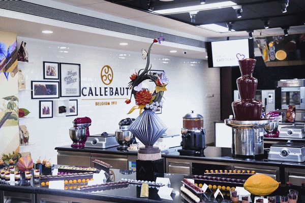 Mastering the chocolate art