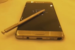 The south Korean company has witnessed more than $20 billion being wiped off its market value in two days after announcing the halt in sales and production of Note 7 owing to battery explosion fears. (Reuters)