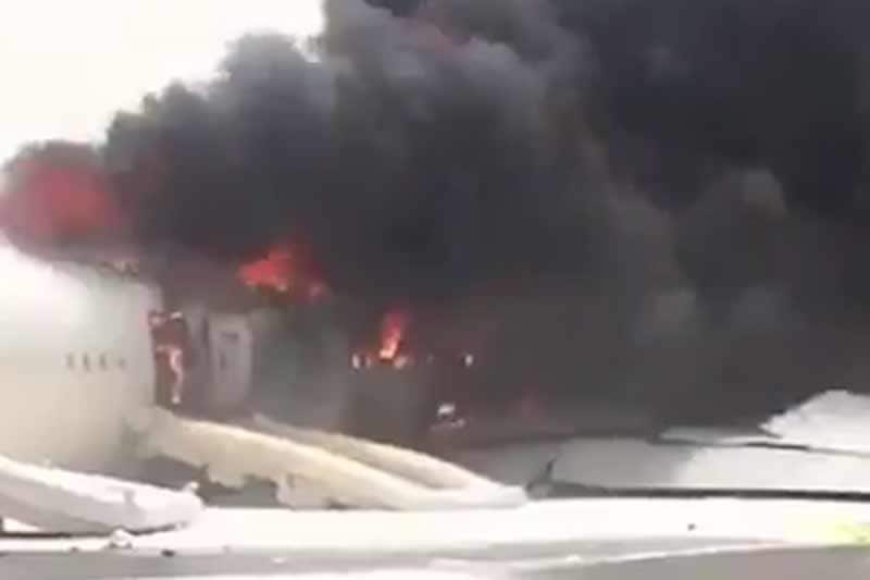 emirates crash, emirates crash landing, emirates crash in dubai, emirates plane crash in dubai, emirates airlines crash in dubai, emirates airline crash, emirates crash history, emirates airlines india, emirates airlines dubai, emirates india, emirates india to dubai, emirates flight, emirates flight tracking, emirates flight booking, aviation disaster, aviation disaster in dubai, Boeing, boeing plane crash, Boeing 777-300, Boeing 777-300 crash, boeing 777 300 emirates