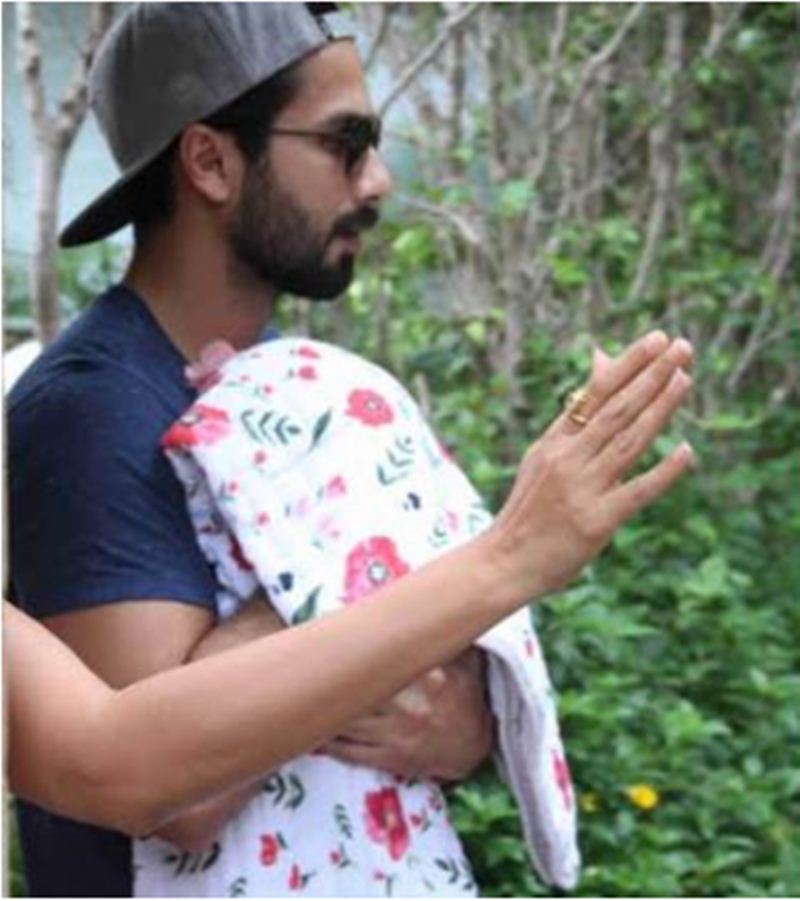 Shahid Kapoor, Mira Rajput, shahid kapoor baby girl, shahid kapoor baby pics, shahid kapoor baby photo, Shahid Kapoor wife, Shahid Kapoor mira rajput, mira rajput Shahid Kapoor, shahid baby pics, shahid mira baby pics, shahid mira baby photos, shahid baby girl, shahid baby girl photos, Mira Rajput baby pics, Entertainment News