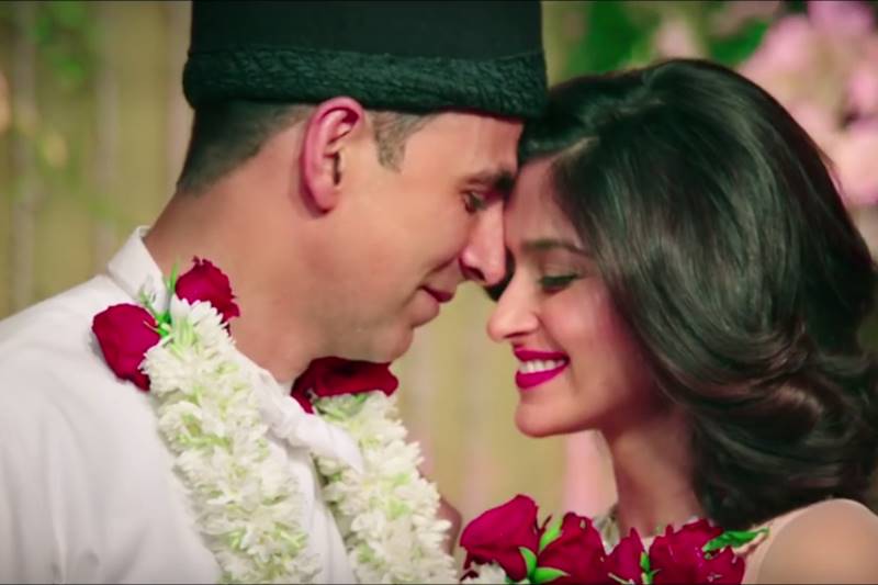 rustom, rustom movie, rustom film, Akshay Kumar latest movie, Movie release todaty, Akshay kumar performance in Rustom, Akshay kumar rustom story, ileana d'cruz, ileana d'cruz Rustom, ilieana d cruz images, movie to watch today, bollywood news, entertainment news, financial express