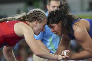India at Olympics 2016 Wrestling: Sakshi Malik loses, Vinesh Phogat suffers horrific injury