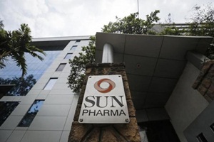 Two generic companies have already launched gGleevec in the US mkt post expiry of SUNP’s 180-day exclusivity. (Source: Reuters) Two generic companies have already launched gGleevec in the US mkt post expiry of SUNP’s 180-day exclusivity. (Source: Reuters)