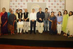 Mr. Sunil Kant Munjal along with curators.