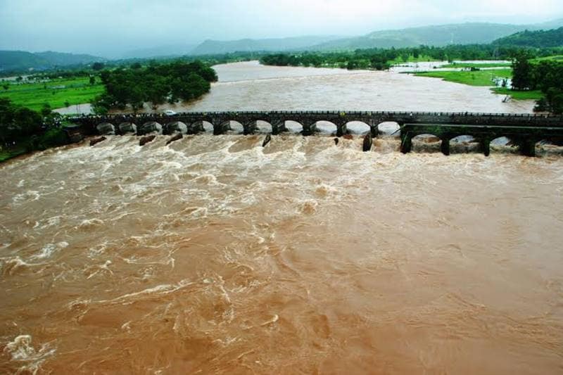 Mumbai-Goa highway bridge, Mumbai-Goa highway bridge collapse, Mumbai-Goa highway bridge collapse news, Mumbai-Goa highway bridge collapse update, Mumbai-Goa highway bridge rescue operation, Mumbai-Goa highway bridge ndrf