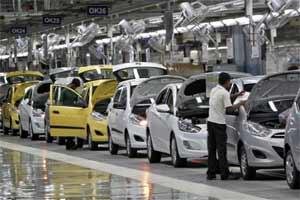 To be sure, the discounts are not on newer launches, which are selling like hot cakes, but on older models, sales of which have either not been doing too well or where there's no waiting period for them. To be sure, the discounts are not on newer launches, which are selling like hot cakes, but on older models, sales of which have either not been doing too well or where there's no waiting period for them.
