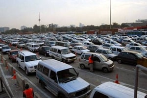 A bench headed by NGT Chairperson Justice Swatanter Kumar directed Uttar Pradesh, Haryana, Punjab, Rajasthan and Delhi to file affidavit giving details about cities which are connected with the supply of CNG and the areas proposed to be connected. (Reuters)