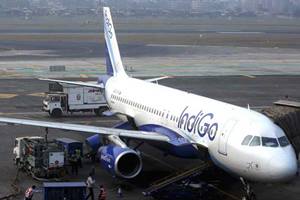 Net profit for the April-June quarter fell to 5.92 billion rupees ($88.69 million) compared with 6.39 billion rupees last year. Total income from operations rose 8.7 percent to 45.79 billion rupees. (Source: Reuters)