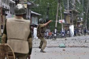 The court said the senior lawyer cannot just say that Governor's rule under section 92 of the Constitution of Jammu and Kashmir is the only panacea for everything and should file a reply to the Centre's affidavit on the ground situation in the state. (Reuters)