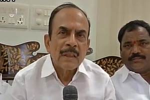 Ali raked up a controversy today saying, the state government is "planning" to give "proper coaching" to Sindhu so that she can fetch gold medal next time. (Source: ANI)