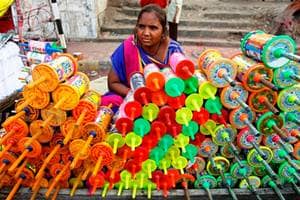 Bareilly cotton manjha is made up of rice flour and a mix of some masala due to which it is easy to break, while, Chinese manjha is made of nylon and is of the type that is used in fishing rods. (Reuters)