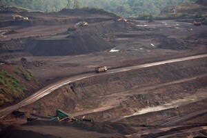 After the industry's lukewarm response to the first phase of mines auction, states are gearing up for the second, which will see mines bearing minerals like gold, diamond and iron ore go under the hammer. (Reuters) 