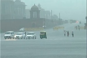 delhi, delhi rains, delhi weather forecast, weather forecast, delhi skymet, delhi traffic, delhi traffic jams, gurugram floods, delhi floods, delhi water logging, delhi traffic, delhi traffic police