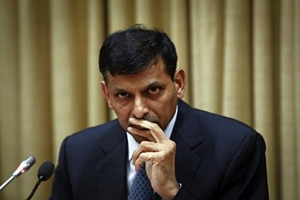 RBI Annual Report: Raghuram Rajan strikes a cautious note; but lauds ‘Make in India’ & road construction RBI Annual Report: Raghuram Rajan strikes a cautious note; but lauds ‘Make in India’ & road construction