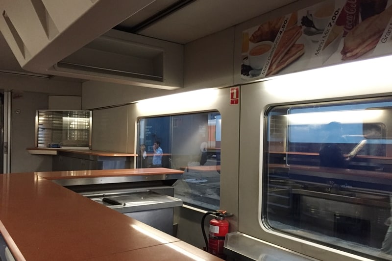 talgo, talgo train photos, talgo train images, talgo train interior, talgo train seats, talgo train cafeteria