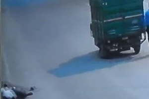 Satyendra Jain also said that the proposal to reward helpers will be tabled in the Delhi Cabinet by the month end. The bill will later be sent to the Lt. Governor for its approval Satyendra Jain also said that the proposal to reward helpers will be tabled in the Delhi Cabinet by the month end. The bill will later be sent to the Lt. Governor for its approval